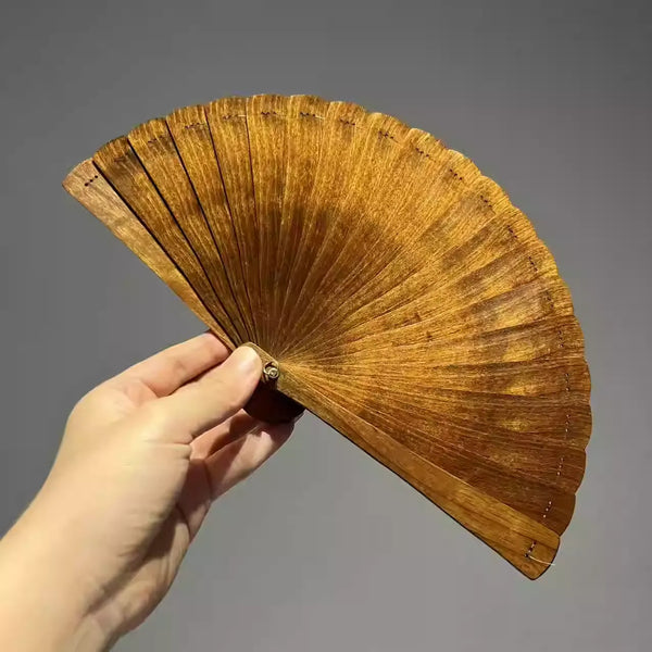 Golden nanmu fan small leaf nanmu ancient style folding fan pocket small portable folding summer 16 red oil old material 18
